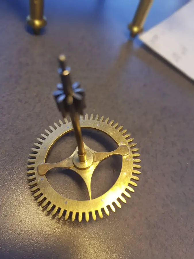 Uhrenmachermeister Bent Borwitzky Großuhrenwerkstatt in Hamburg Service 02